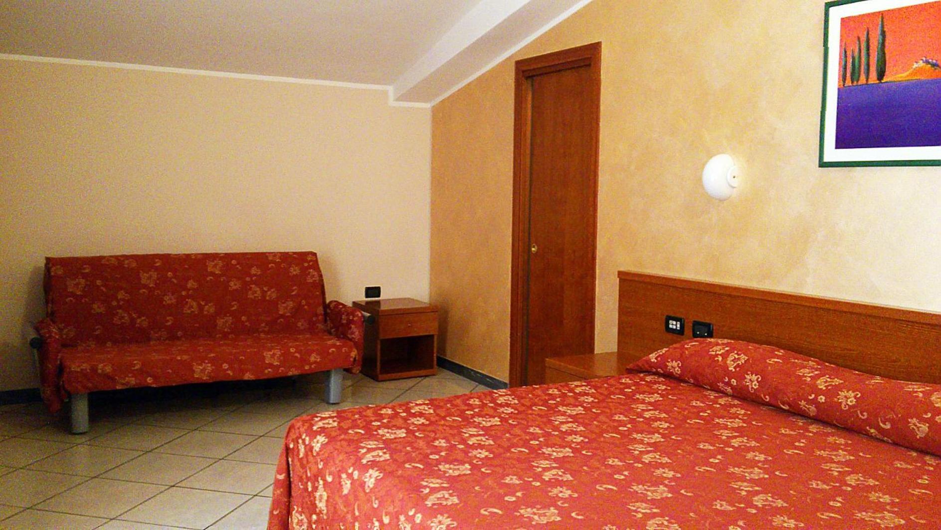 Hotel Stazione Livorno Exterior photo